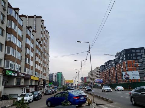 комерційна за адресою Київська вул., 37