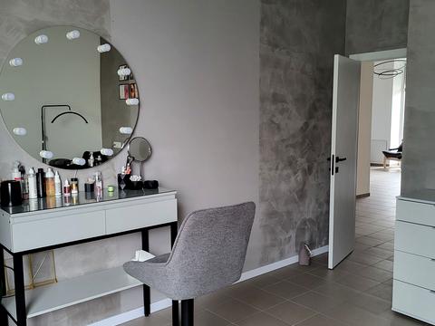 комерційна за адресою Київська вул., 37