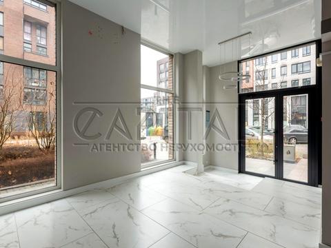 комерційна за адресою Салютна вул., 2б