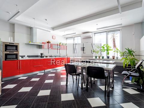 коммерческая по адресу Миколы Бажана просп., 26