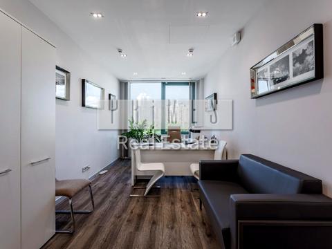 коммерческая по адресу Миколы Бажана просп., 26