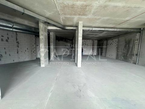 комерційна за адресою Дніпровська набережна вул., 15-Є