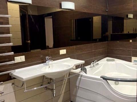 квартира за адресою Дмитрівська вул., 52-Б