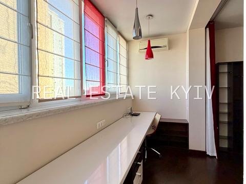 квартира за адресою Валерія Лобановського просп. (Червонозоряний), 4-Ж