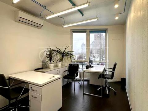 комерційна за адресою Соборності просп. (Возз'єднання), 30-А