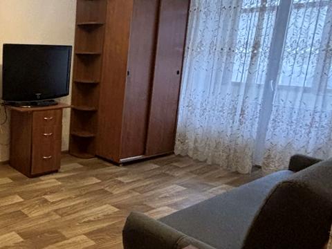 квартира за адресою Зодчих вул., 62-А