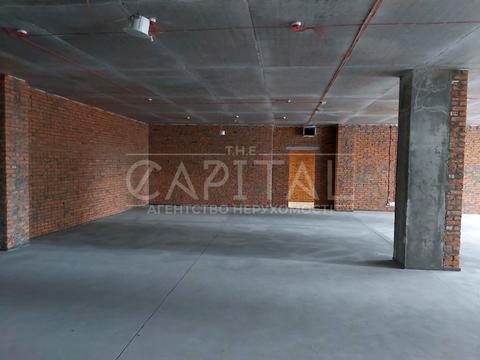 комерційна за адресою Деміївська вул., 27