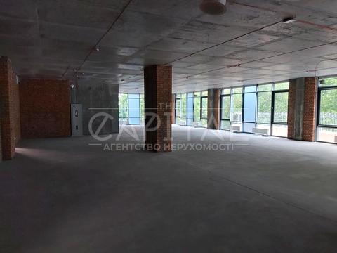 комерційна за адресою Деміївська вул., 27