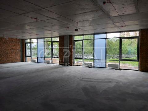 комерційна за адресою Деміївська вул., 27