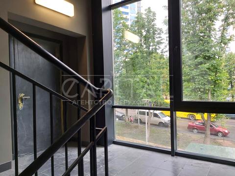 комерційна за адресою Деміївська вул., 27