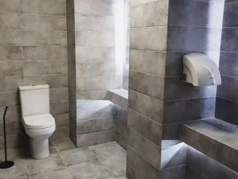 комерційна за адресою Велика Васильківська вул. (Червоноармійська), 43/16