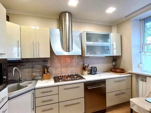 квартира по адресу Покровський пер. (Академика Зелинского), 8