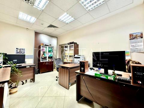 комерційна за адресою Голосіївський просп. (40-річчя Жовтня), 130/57