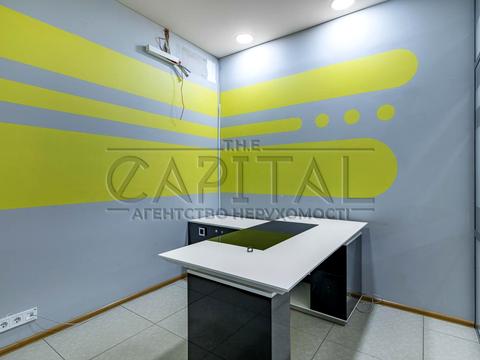 комерційна за адресою Світла вул., 3