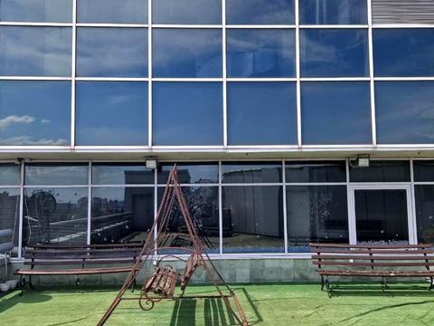 комерційна за адресою Митрополита Андрея Шептицького вул. (Анатолія Луначарського), 4