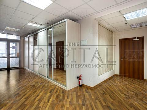 комерційна за адресою Митрополита Андрея Шептицького вул. (Анатолія Луначарського), 4