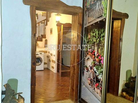 дом по адресу Столична ул.