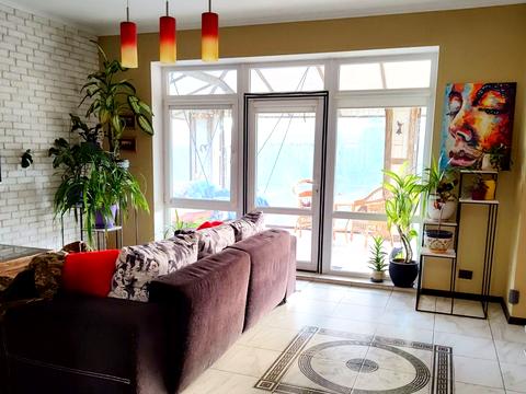 будинок за адресою Райдужна