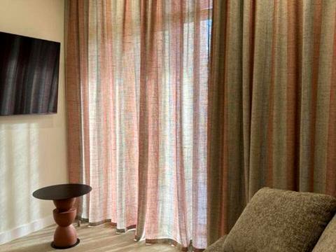 квартира по адресу Салютная ул., (Будинок 04701-04702)