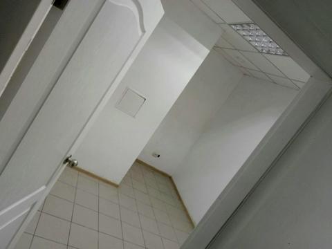 комерційна за адресою Івана Дяченка вул., 20Б