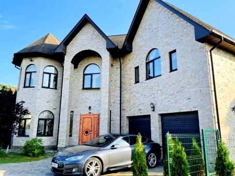 будинок за адресою Сонячна вул.