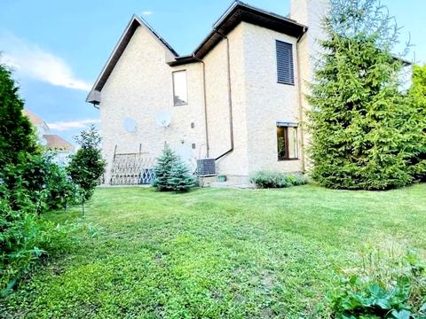 будинок за адресою Сонячна вул.