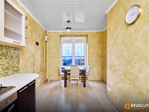 квартира за адресою Героїв Небесної Сотні просп., 18/2