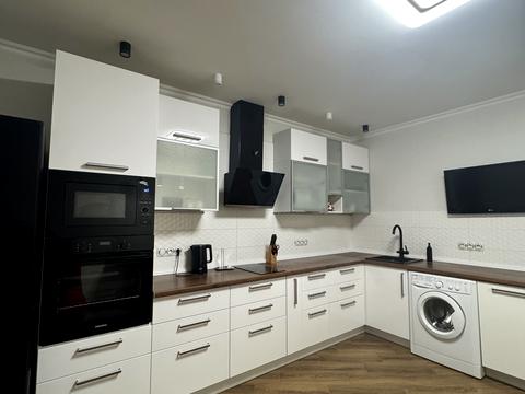 квартира за адресою Князя Романа Мстиславича вул. (Генерала Жмаченка), 28