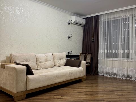 квартира за адресою Князя Романа Мстиславича вул. (Генерала Жмаченка), 28