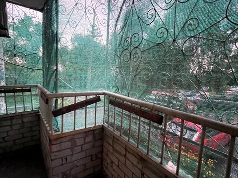 комерційна за адресою Патріарха Мстислава Скрипника вул., 40-А