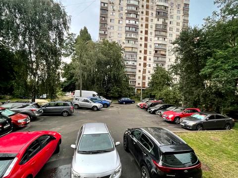 комерційна за адресою Патріарха Мстислава Скрипника вул., 40-А