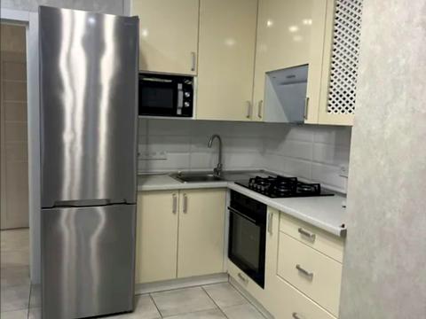 квартира за адресою Юнацька вул., 8