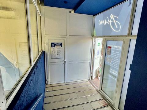 комерційна за адресою Левка Лук'яненка вул. (Маршала Тимошенка), 29