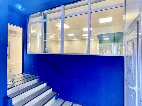 комерційна за адресою Левка Лук'яненка вул. (Маршала Тимошенка), 29