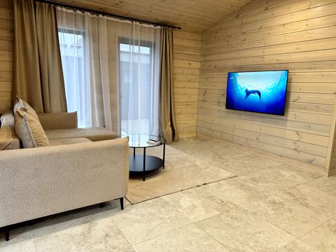 будинок за адресою Жовтнева, 2