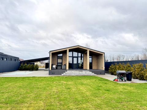 будинок за адресою Жовтнева, 2