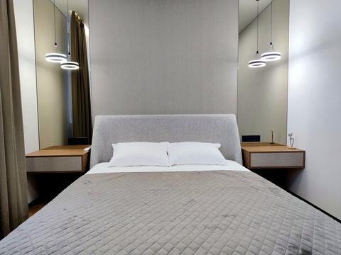 квартира по адресу Олександра Олеся ул., 5