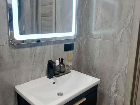 квартира за адресою Івана Виговського вул. (Маршала Гречка), 42