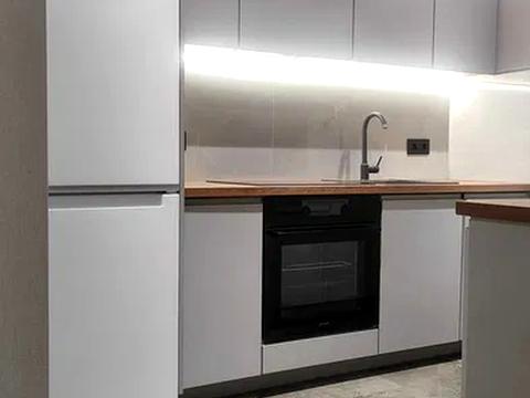 квартира по адресу Олександра Олеся ул., 8/17