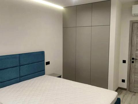 квартира по адресу Олександра Олеся ул., 8/17