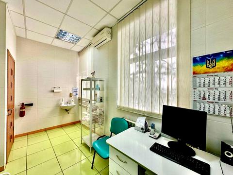 комерційна за адресою Стрітенська вул., 4/13