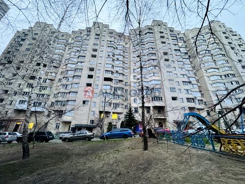 квартира за адресою Августина Волошина вул. (Ярослава Галана), 2