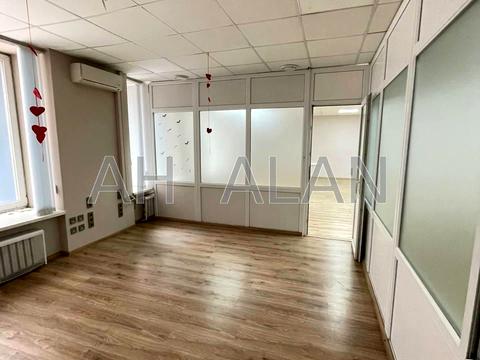 коммерческая по адресу Болсуновская ул. (Сергея Струтинского), 8