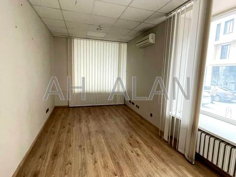 коммерческая по адресу Болсуновская ул. (Сергея Струтинского), 8