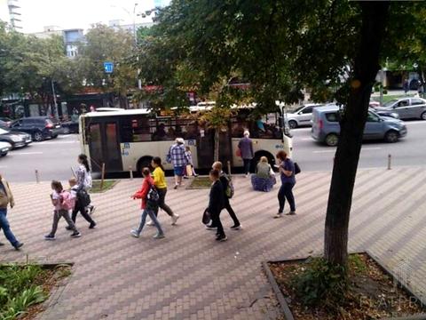 комерційна за адресою Повітряних Сил просп. (Повітрофлотський), 20/1