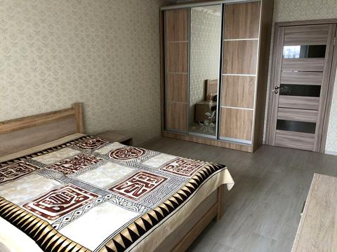 квартира по адресу Академика Глушкова просп., 9-Є