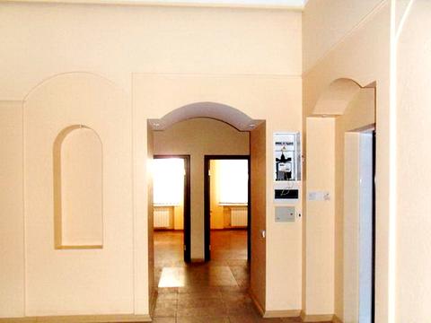 комерційна за адресою Хрещатик вул. (Kreschatic), 15