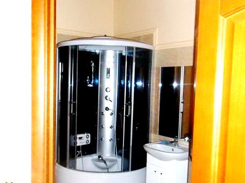 комерційна за адресою Хрещатик вул. (Kreschatic), 15