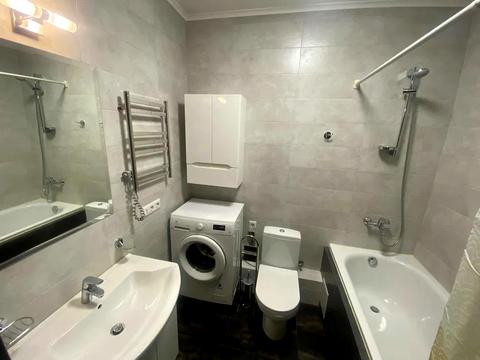 квартира за адресою Євгена Коновальця вул. (Щорса), 36-В