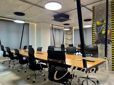 коммерческая по адресу Андрея Верхогляда ул. (Михайла Драгомирова), 16